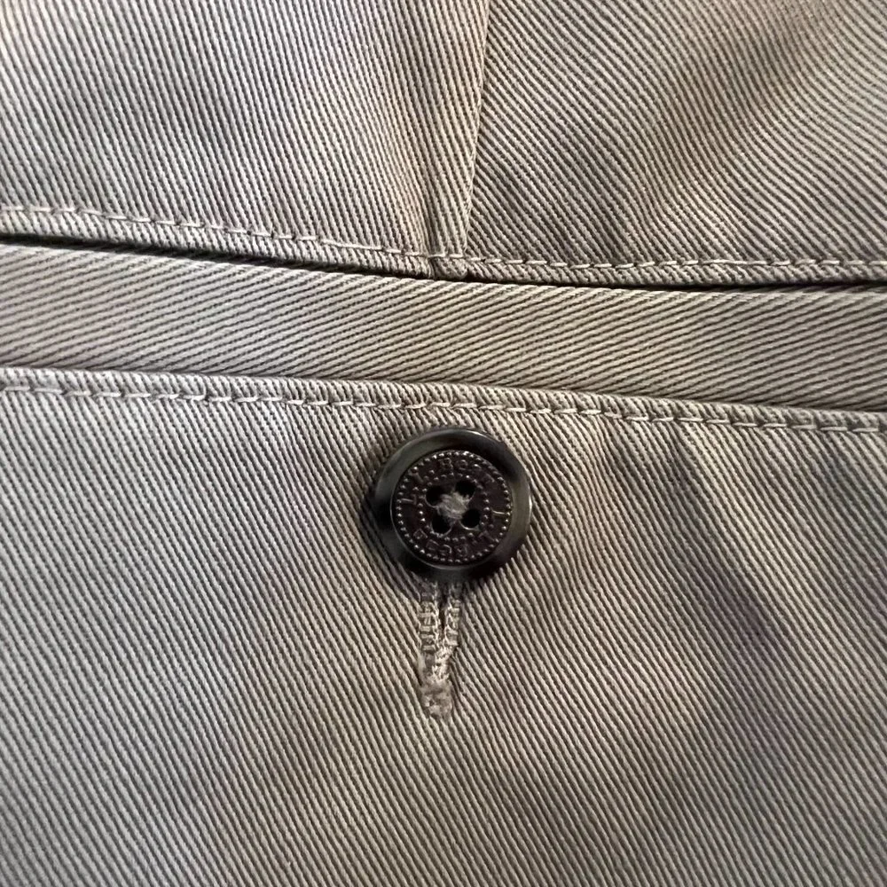 LL Bean Vintage Bayside Wrinkle Free Pleated Twill Cotton Pants w/ Comfort Waist - Picture 7 of 10